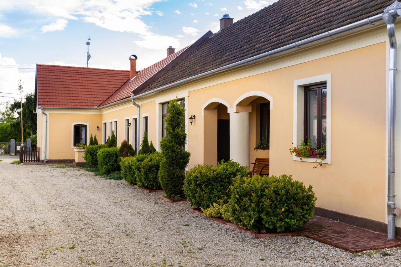 Kápolna Vendégház Kerkaskapolna Extérieur photo